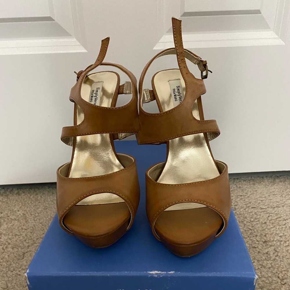 Simply Vera Wang shoes